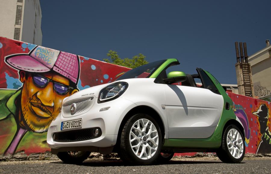  Smart ForTwo Prime Cabrio Electric Drive 2017 года  (WW) (фото 12 из 35)